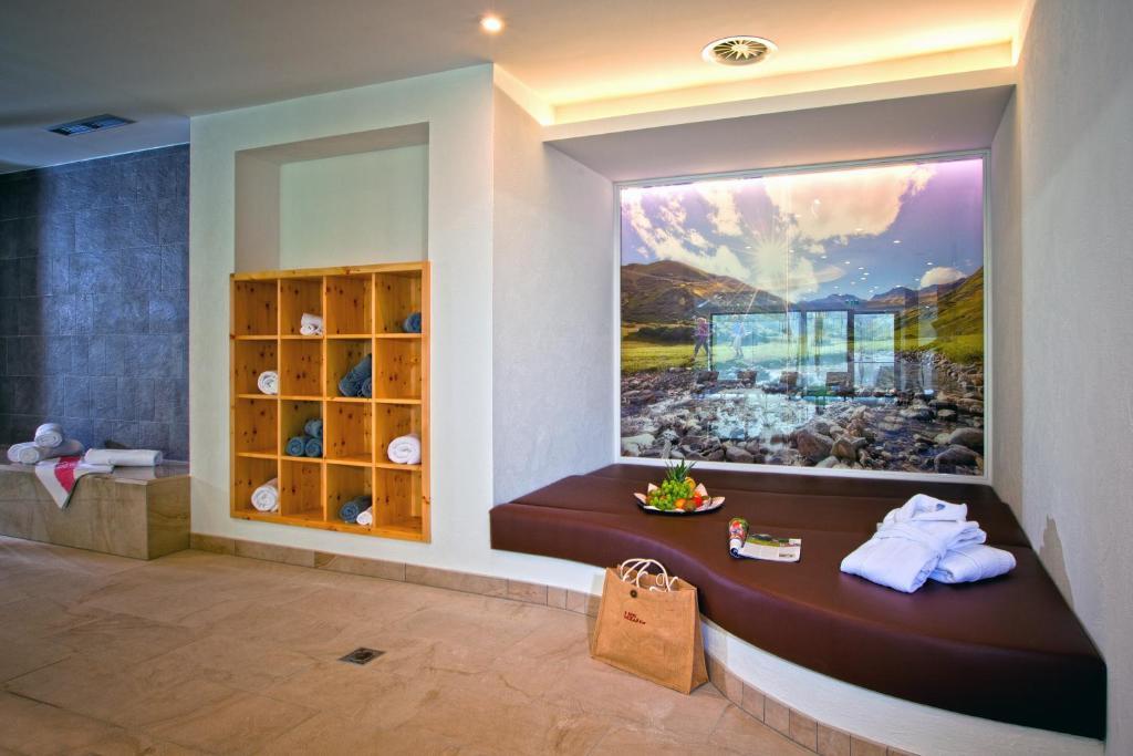 Hotel Lukas Fiss Exterior foto