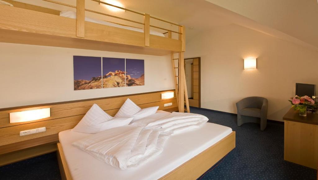 Hotel Lukas Fiss Quarto foto